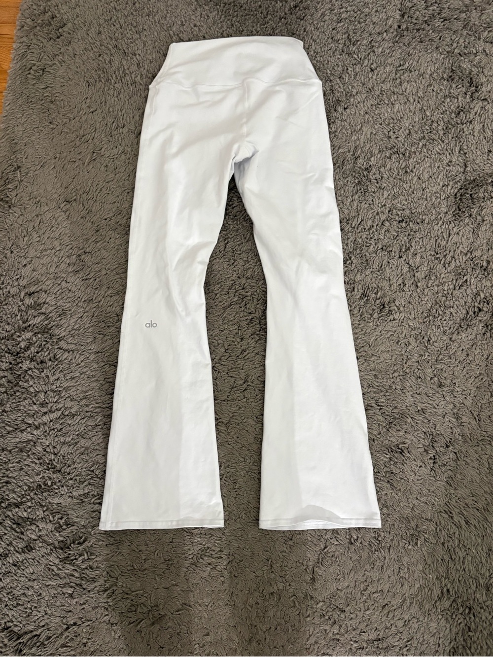 Alo airlift 7/8 white bootcut leggings - Picture 2 of 3